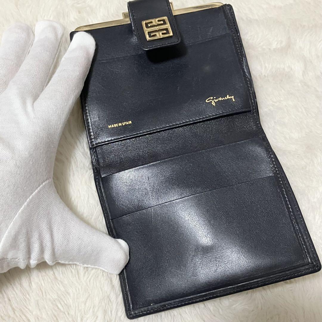 【新品】ジバンシー 4G 財布 がま口 ロゴ刻印 金具 総柄 ケアカード付 紫 美品 GIVENCHY コンパクト 折り財布 がま口 ロゴ ゴールド金具
