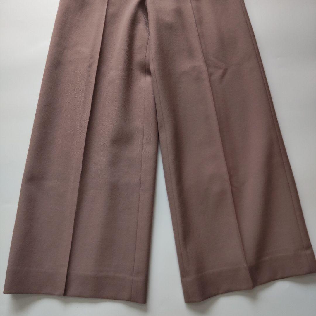 美品 エブール センタープレスワイドパンツ 38 スモーキーピンク