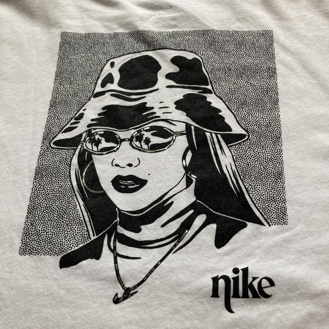 入手困難 NIKE ナイキガール Tシャツ ホワイト カットソー 古着 Lサイズ