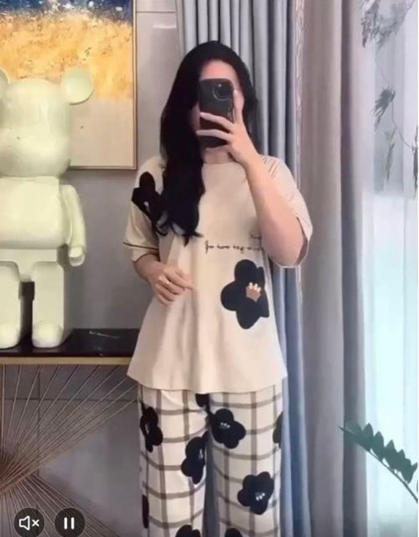 XXLサイズ⭐️新品未開封⭐️パジャマ　ベージュ 花柄プリント ルームウェア 半袖