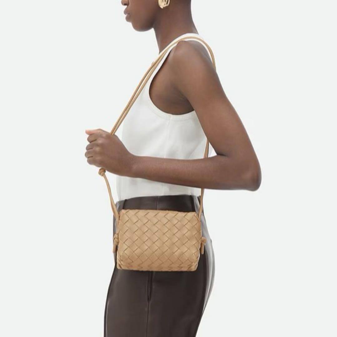 ボッテガヴェネタ BOTTEGA VENETA ミニループカメラバッグ サ