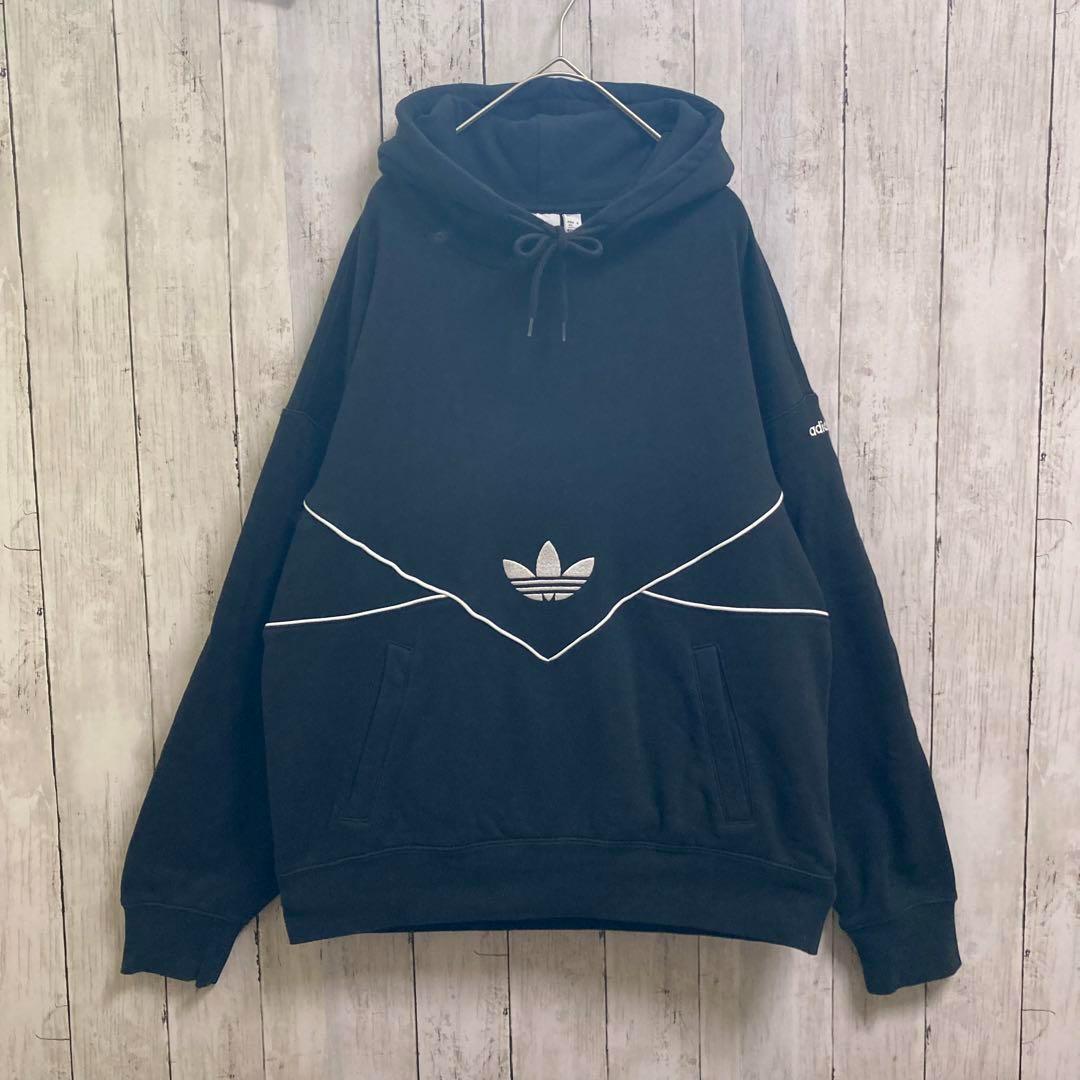 アディダス adidas パーカー フーディ 刺繍 ブラック オーバーサイズ_画像1