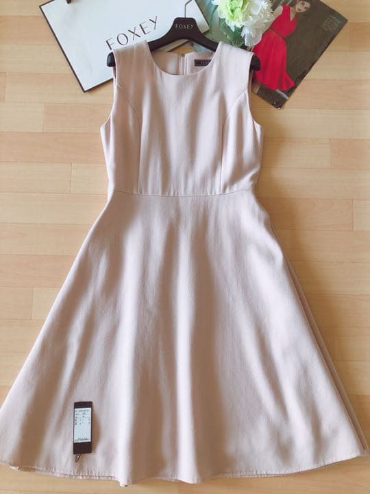 メルカリ 新品タグ付き Foxey 2020年 プリンセスワンピース 40 Rene ひざ丈ワンピース 119 000 中古や未使用のフリマ