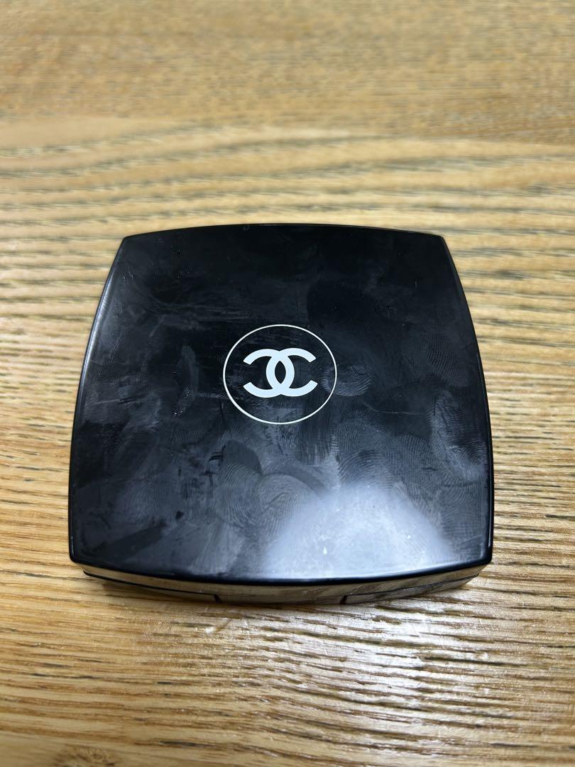 CHANEL カメリア フトゥーラ　パウダー トリオ チークカラー