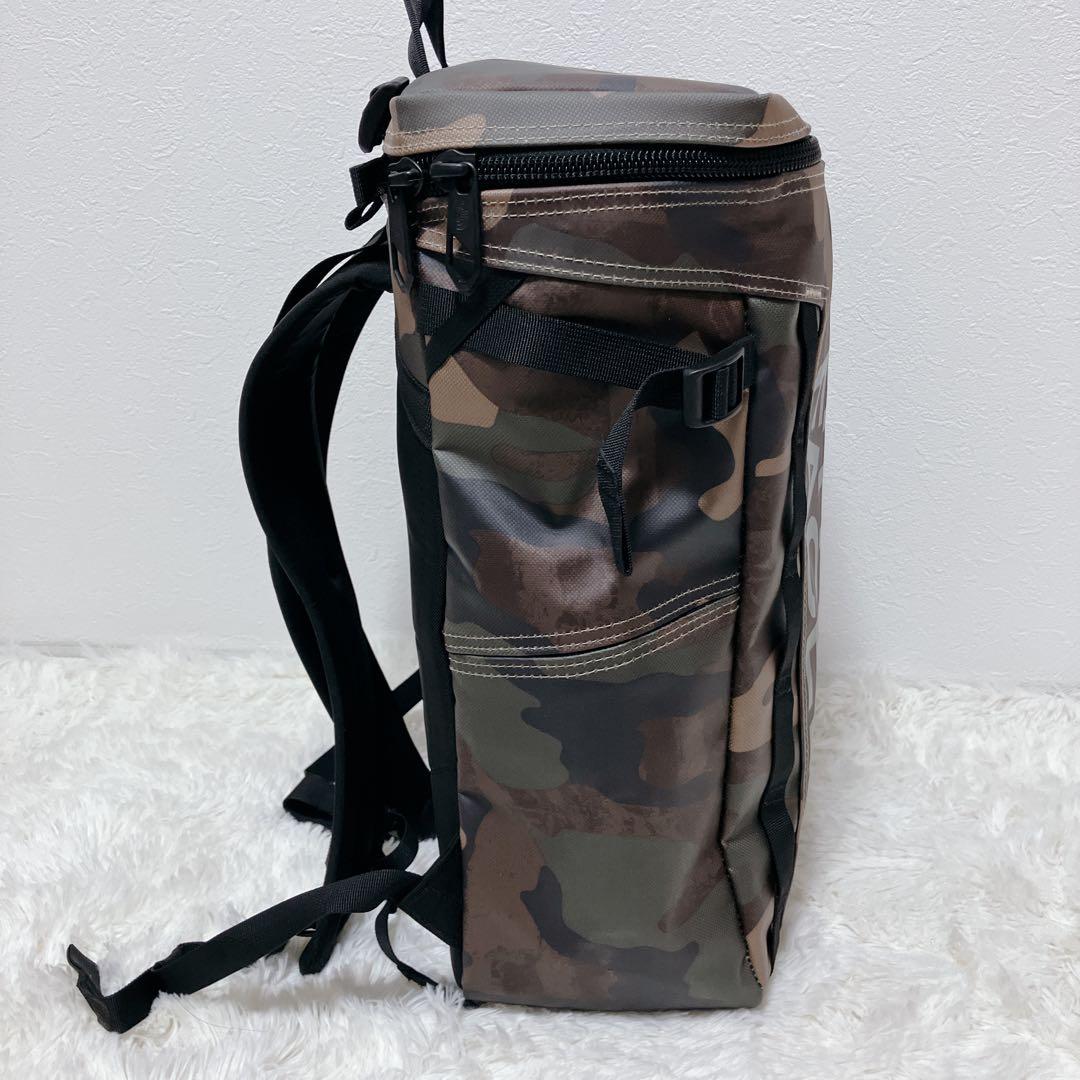 美品 THE NORTH FACE ヒューズボックス カモフラ 30L 美品 THE NORTH FACE ヒューズボックス カモフラ 30L