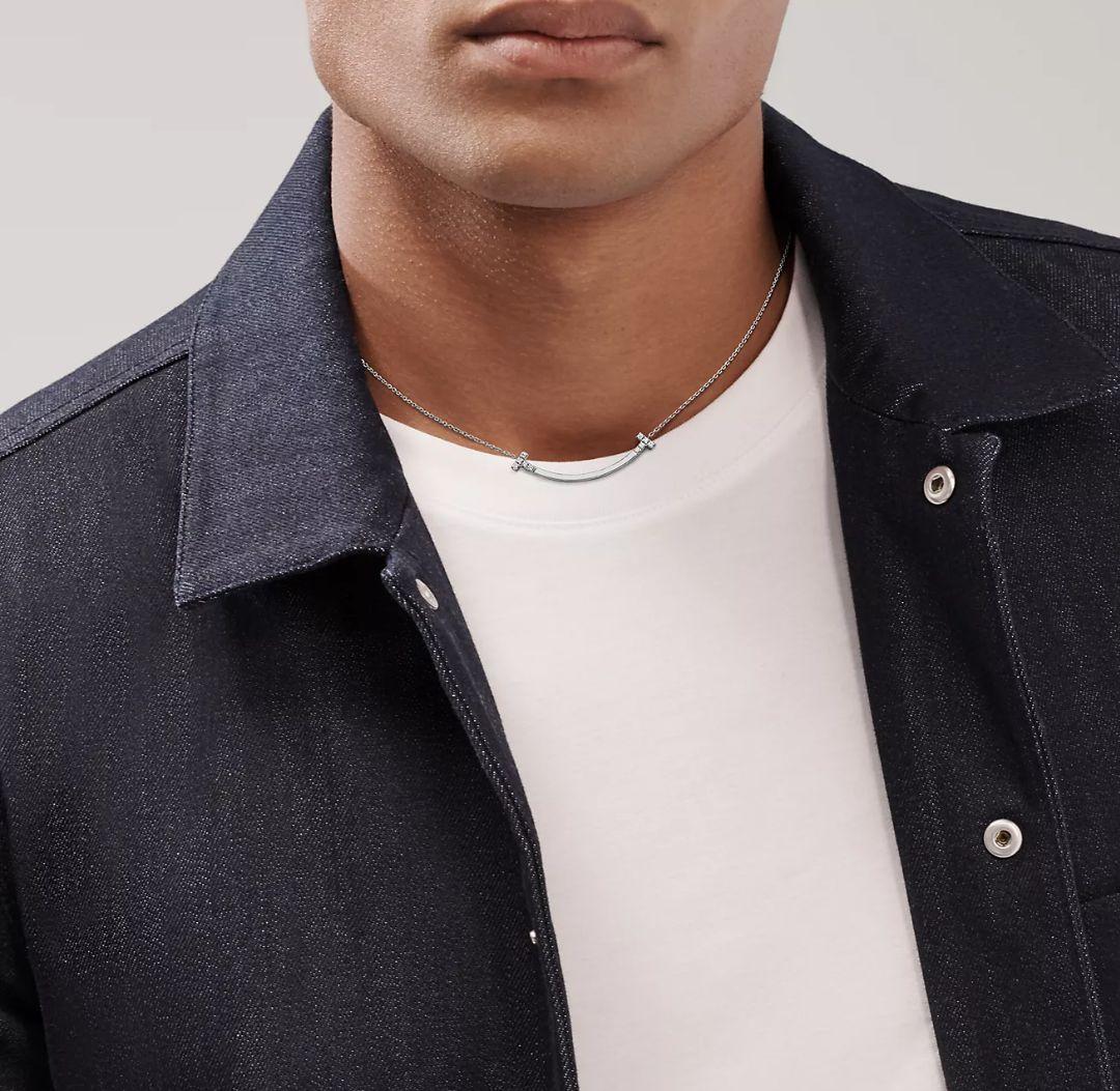 [新品]定価59.4万ティファニーTスマイルダイヤモンドペンダントWGミディアム