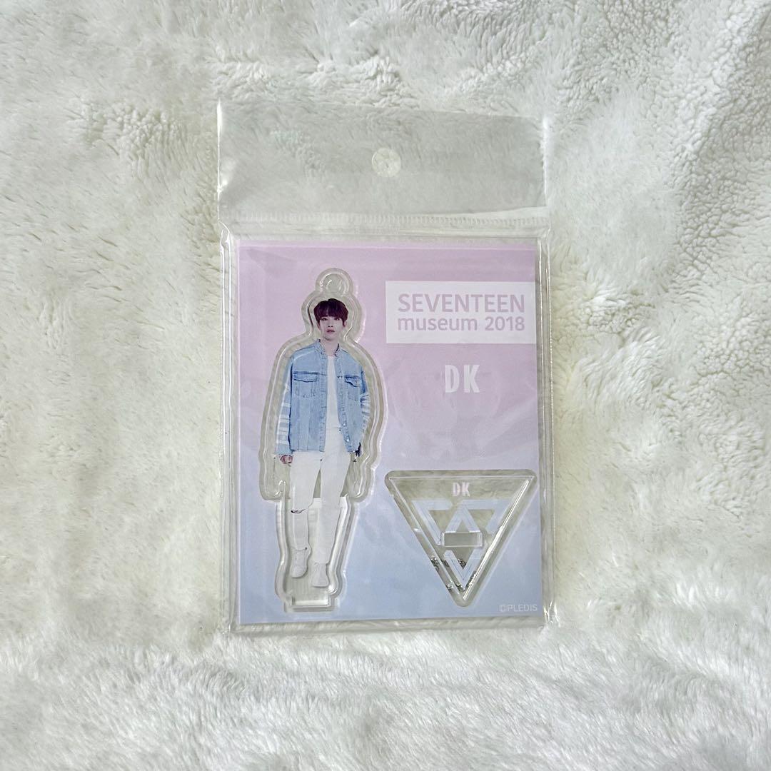 ドギョム　グッズ SEVENTEEN museum2018 ドギョム アクスタ - メルカリ
