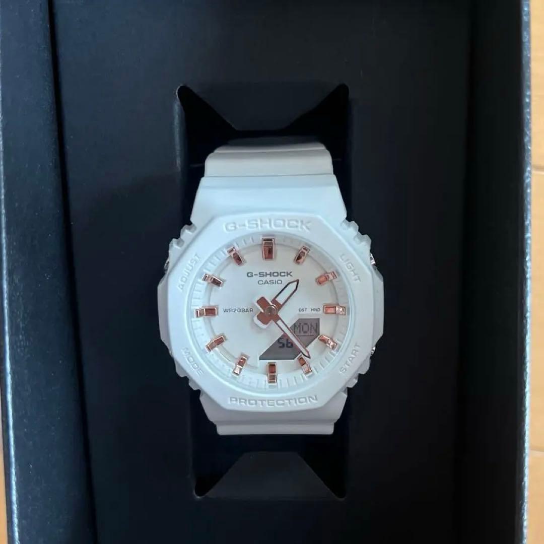 ジーショック GMA-P2100M-7AJF レディース ホワイト