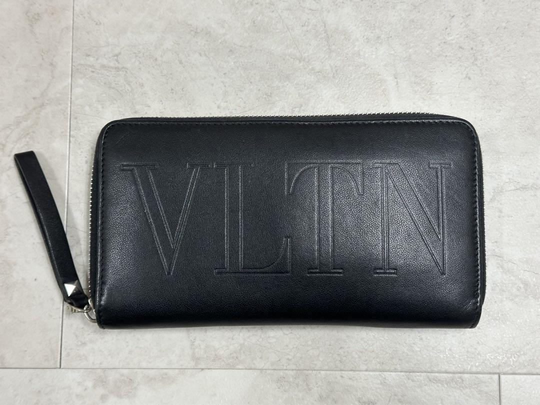 【国内発送】VALENTINO◆VLTN ジップウォレット 長財布 VALENTINO VLTN ジップ付 長財布 - メルカリ
