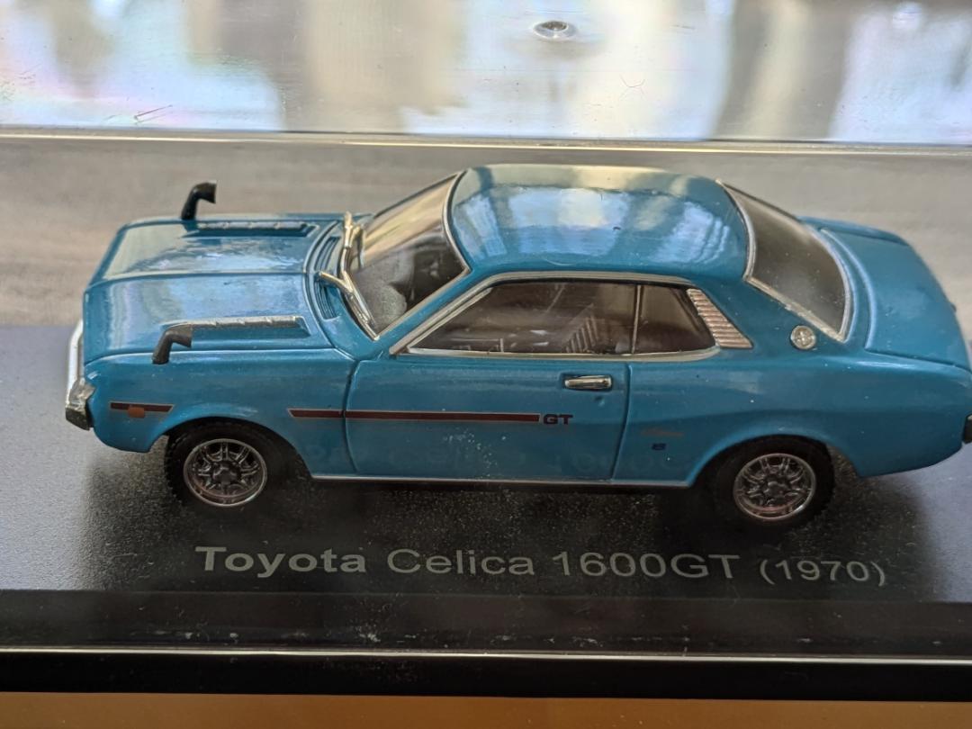 ①ミニカーセット 3台 ディスプレイケース付き　新品未開封