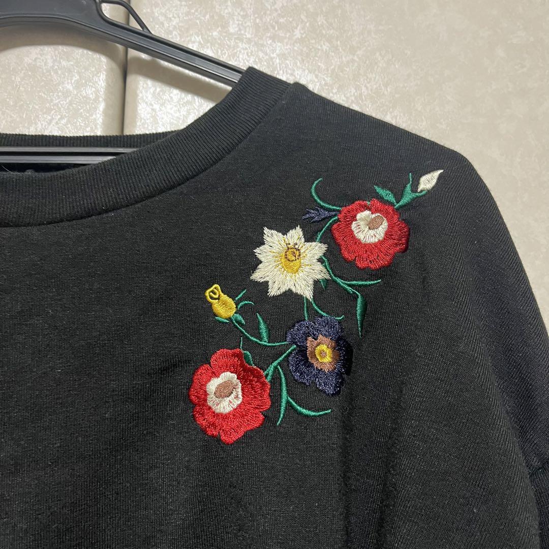 最低価格の SPRAY PREMIUM】トレーナー スウェット 黒 花柄 刺繍 - メルカリ トップス