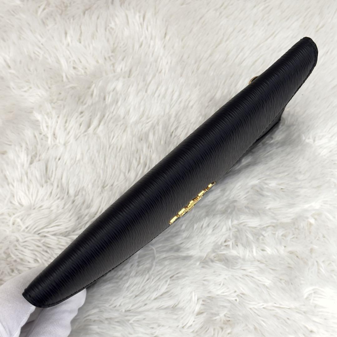 新品同様⭐️RFID内蔵 プラダ PRADA エンベロープ 財布 ゴールド金具