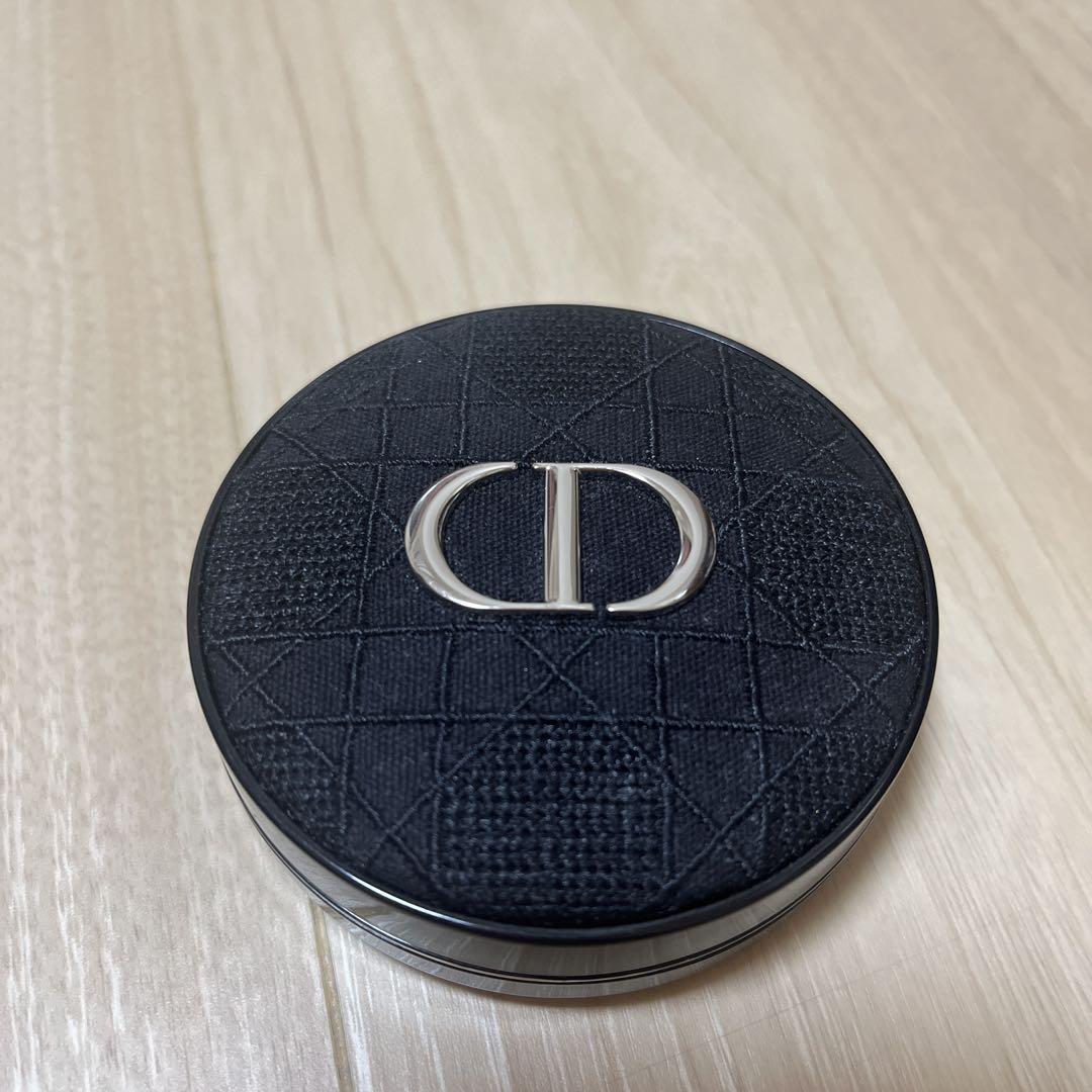Dior ディオール フォーエバー クッションファンデーション 00N