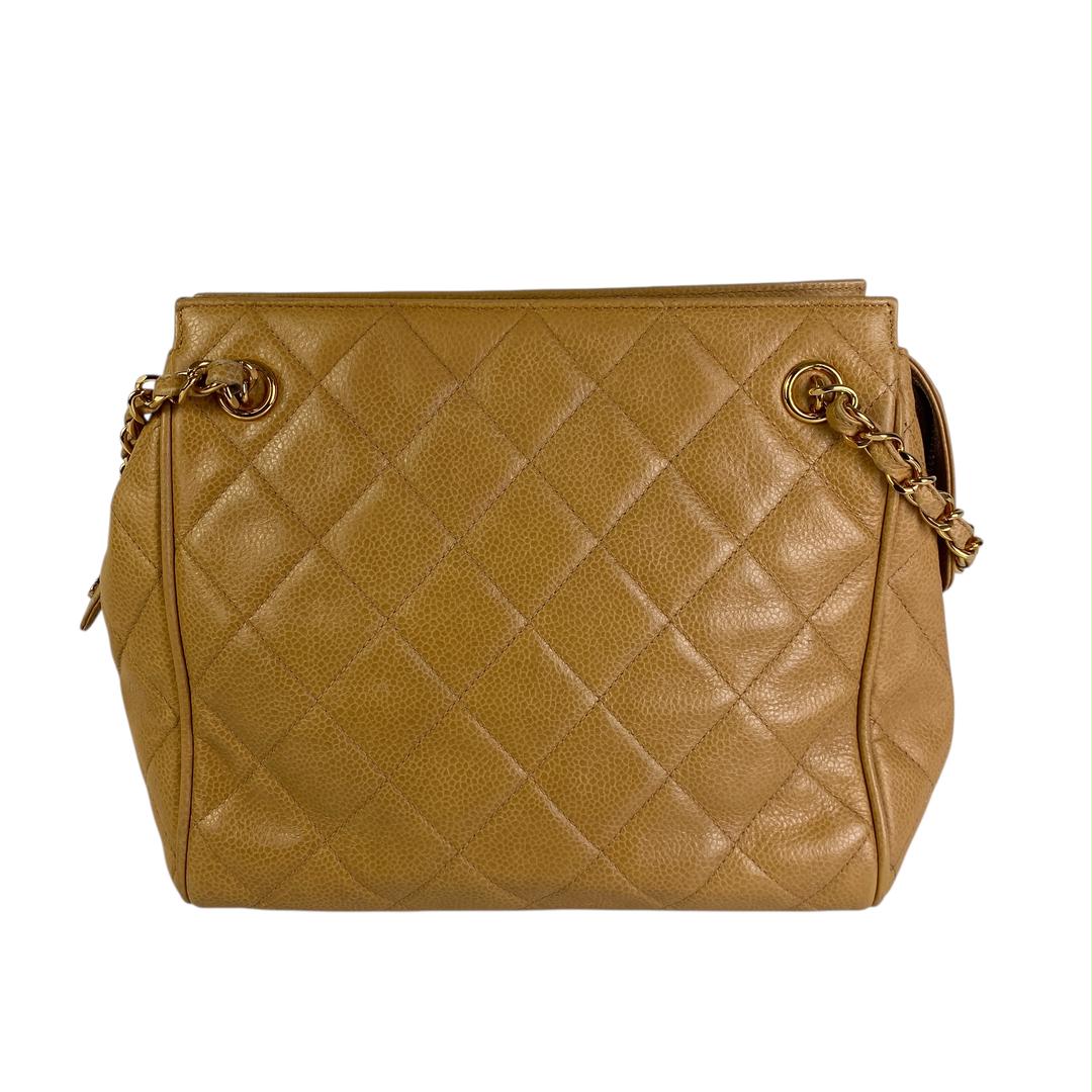 CHANELマトラッセ キャビア ハンドバッグ A-7810 CHANELマトラッセ キャビア ハンドバッグ A-7810