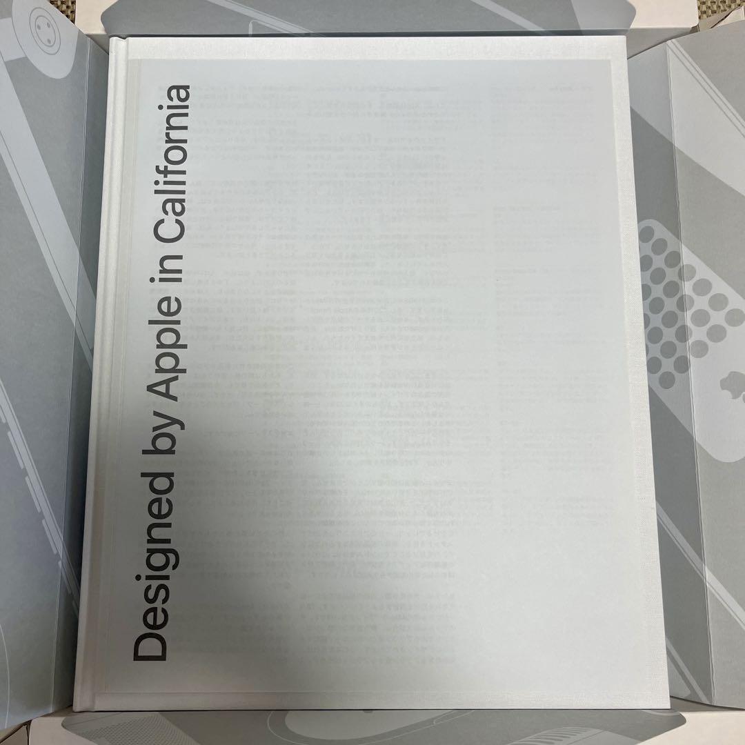 アート・デザイン・音楽 Designed by Apple in California MLXF2J/A