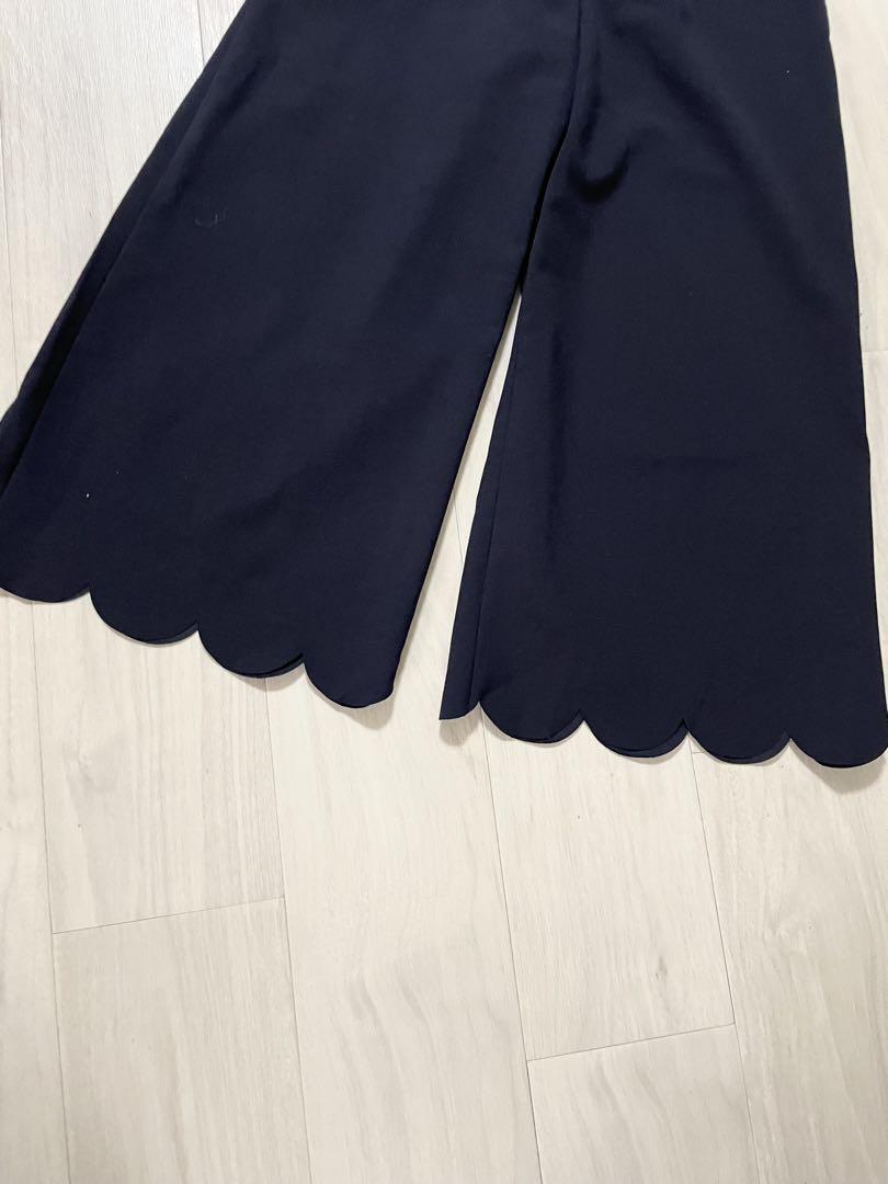 特別セーフ RED スカラップガウチョパンツ Valentino パンツ