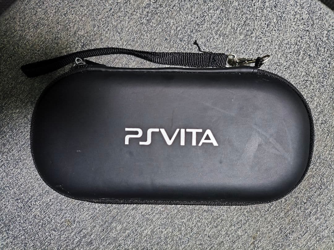 PSvitaPCH1100 SONY　henkaku導入済