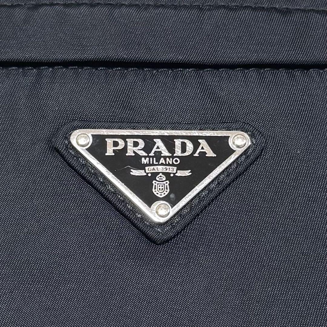 PRADA プラダ　ショルダーバッグ　ナイロン　三角ロゴ　ブラック