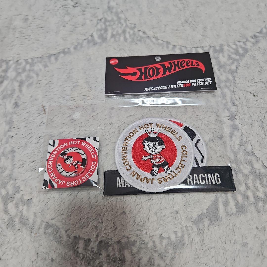 ✟