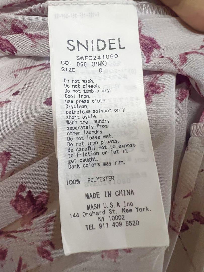 snidel(スナイデル)Sustainableフリルプリントワンピース ピンク SNIDEL（スナイデル）の「【WEB限定サイズあり】Sustainable