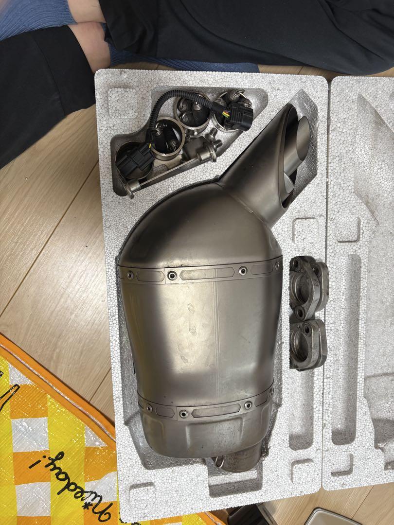 cbr650r cb650r マフラー　アクラ　アクラポビッチ