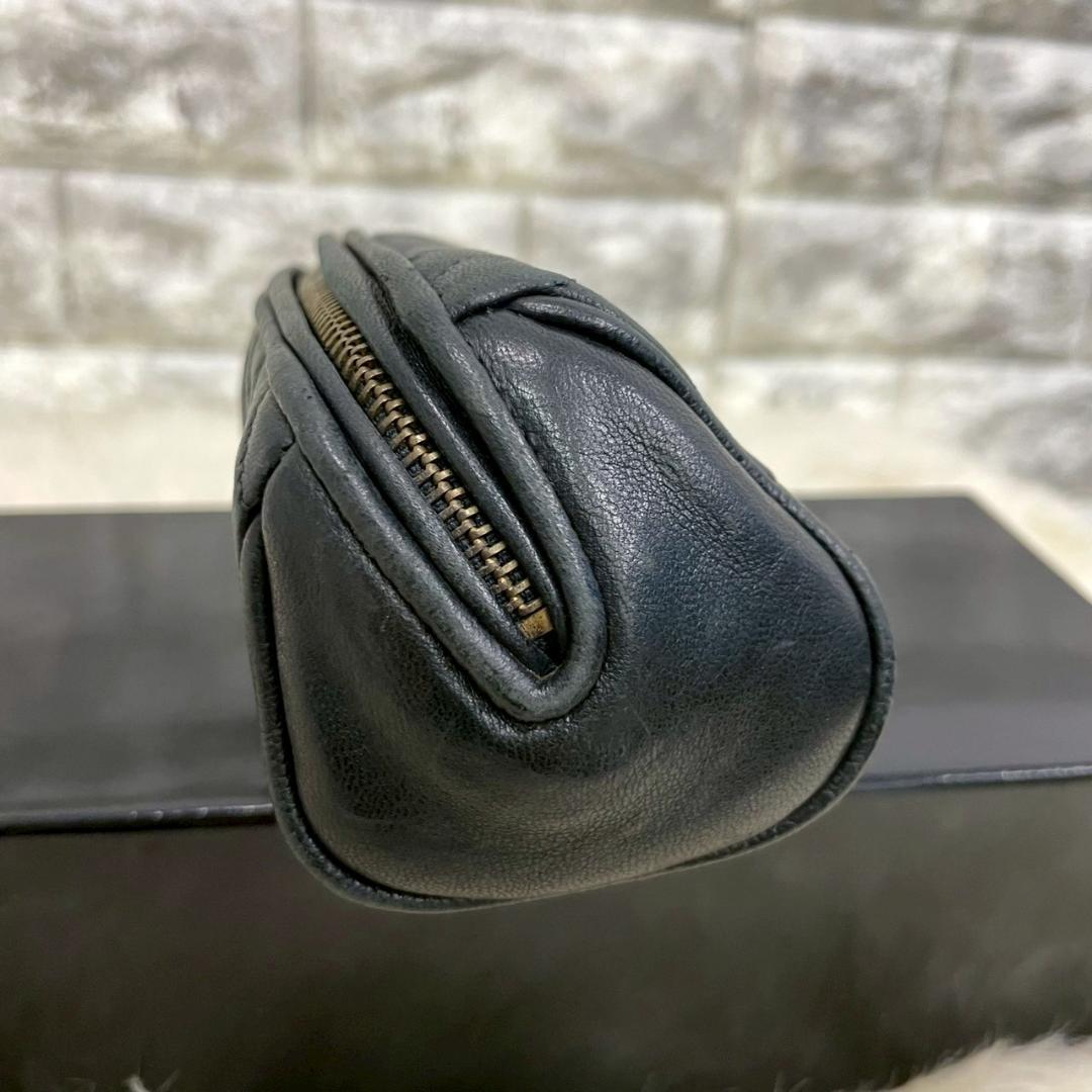 人気特価 シャネル CHANEL Ꮩステッチ ココマーク ゴールドチャーム バッグ