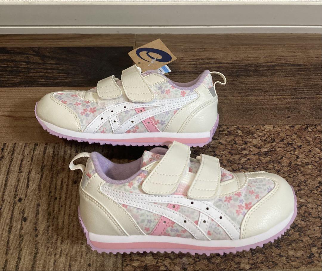 新品　asicsアシックス　スクスク　スニーカー　アイダホ　ピンク　小花柄18㎝スニーカー