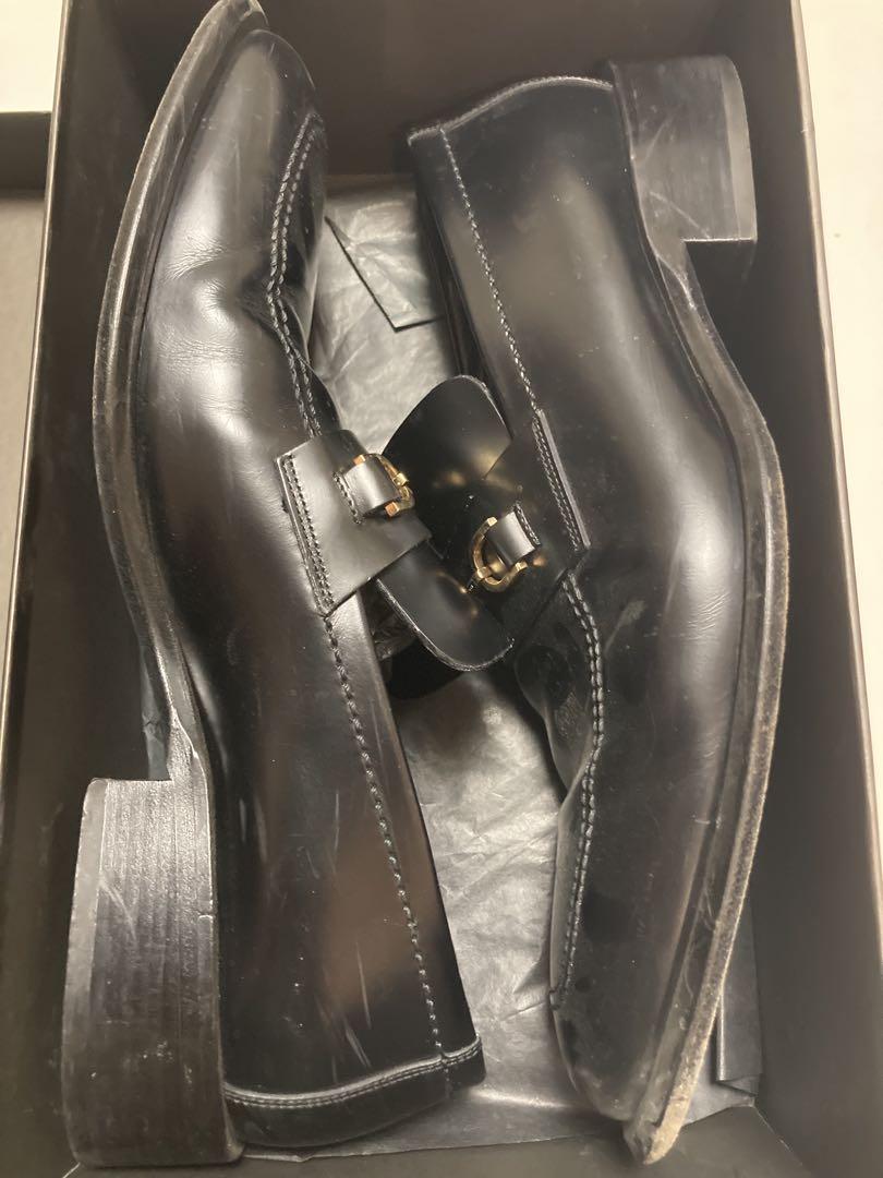 ファッションの GUCCI ドレスシューズ ブラック ゴールド金具 靴