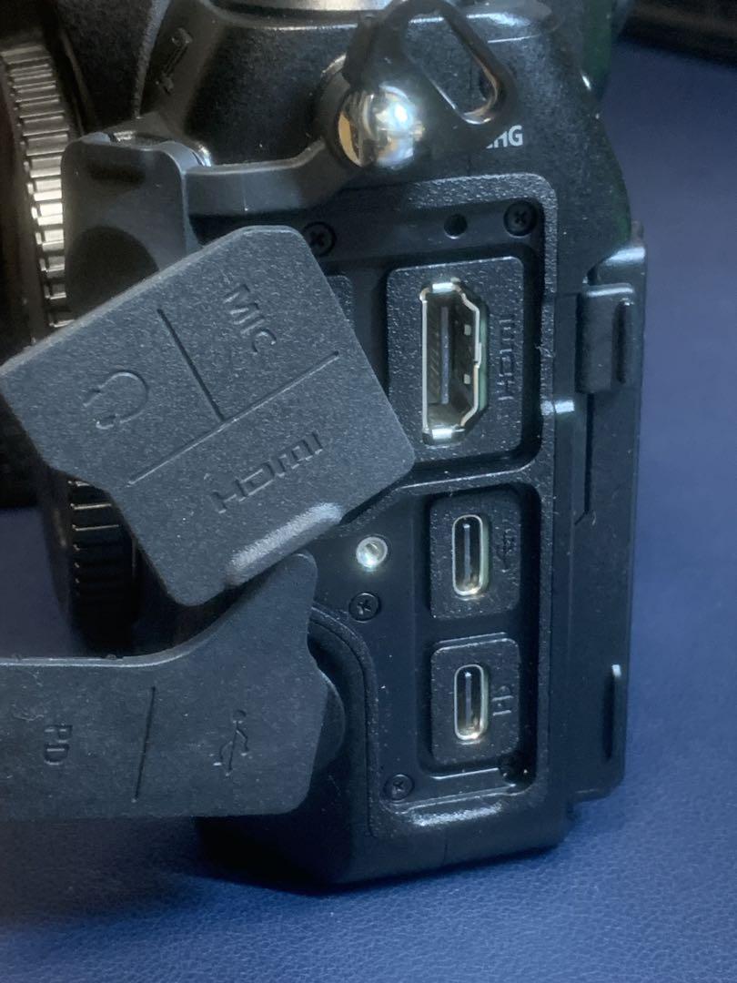 Nikon Z 8 デジタルカメラ 本体と付属品