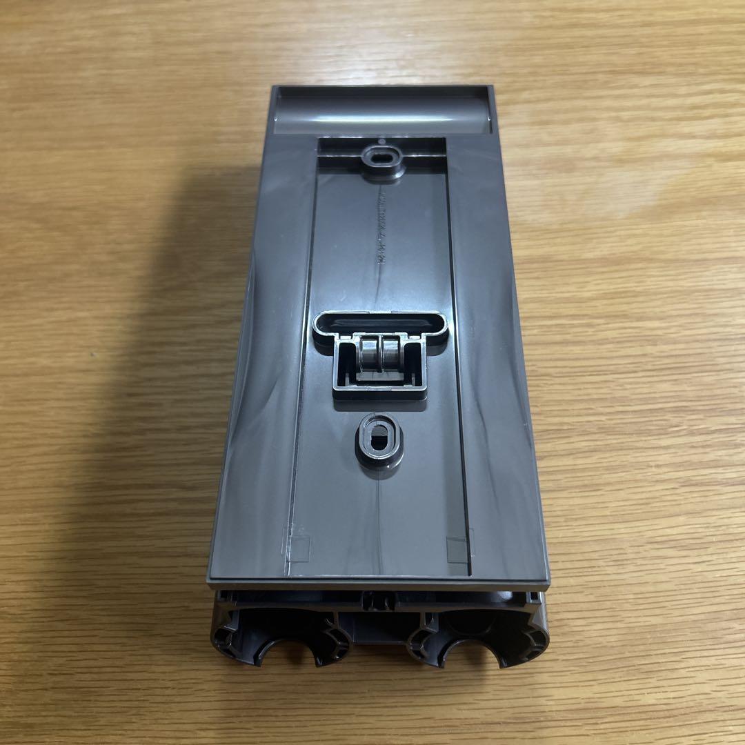 Dyson 壁掛け器具