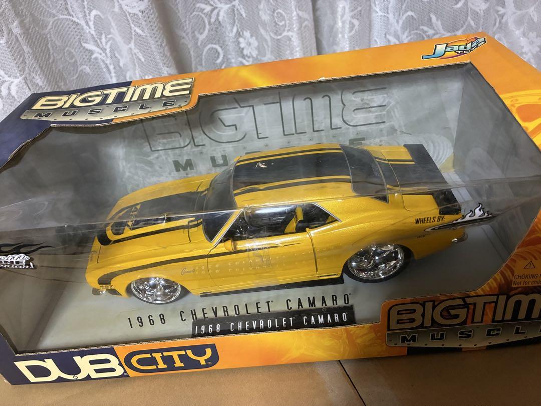 ミニカー 1968 CHEVROLET CAMARO DUB CITY 1/18