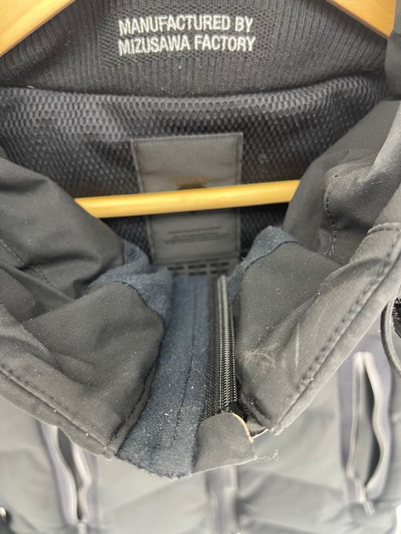 #デサント デサント オルテライン マウンテニア 水沢ダウン ブラック