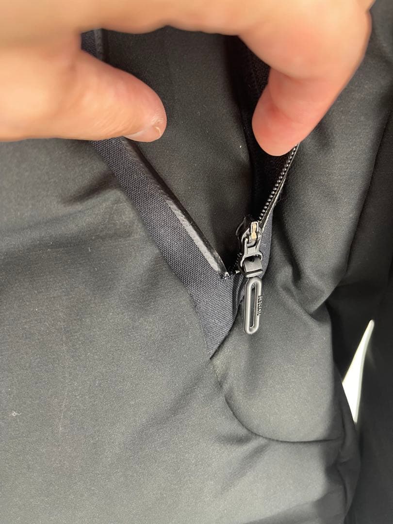 #デサント デサント オルテライン マウンテニア 水沢ダウン ブラック