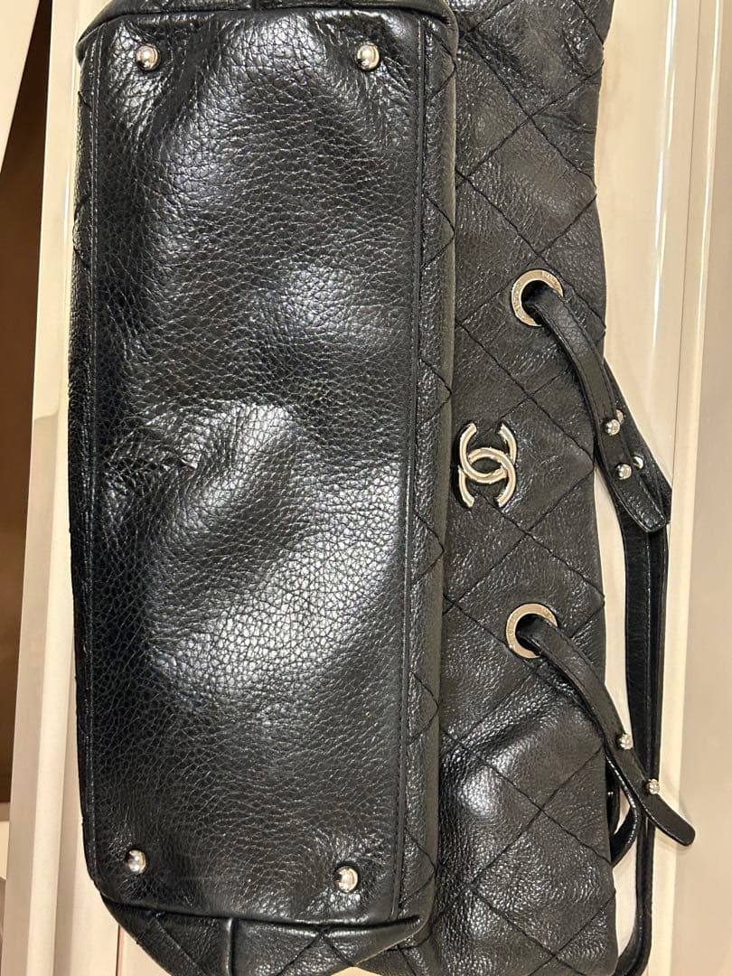 お値下げ中 CHANEL ブラック トートバッグ ショルダーバッグ オンザロード お値下げ中 CHANEL ブラック トートバッグ ショルダーバッグ オンザロード