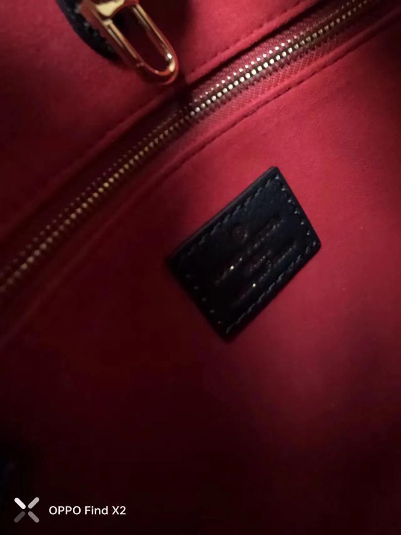 Louis Vuitton ルイヴィトン ショルダーバッグ