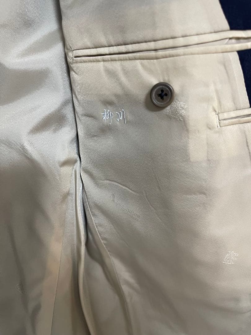 アクアスキュータム Aquascutum 紺ブレ ダブル 金ボタン サイズM アクアスキュータム Aquascutum 紺ブレ ダブル 金ボタン サイズM