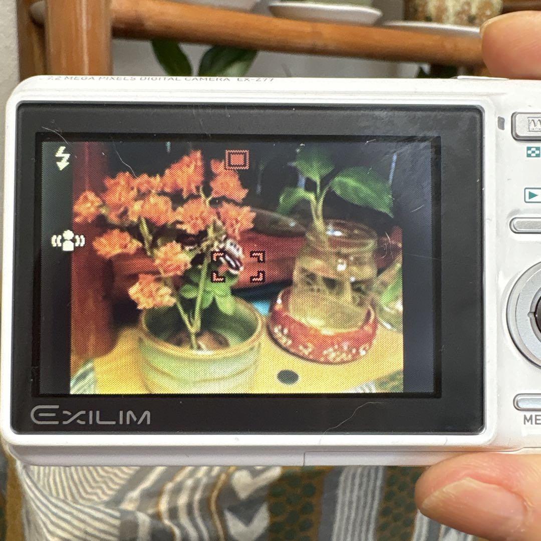 CASIO EXILIM 72メガピクセル コンパクトデジタルカメラ CASIO EXILIM 72メガピクセル デジタルカメラ