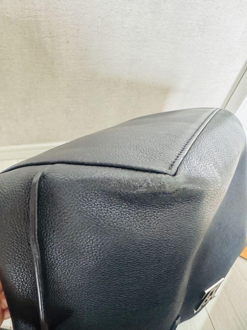 Louis Vuitton ブラック トートバッグ　ロックミー　レザー