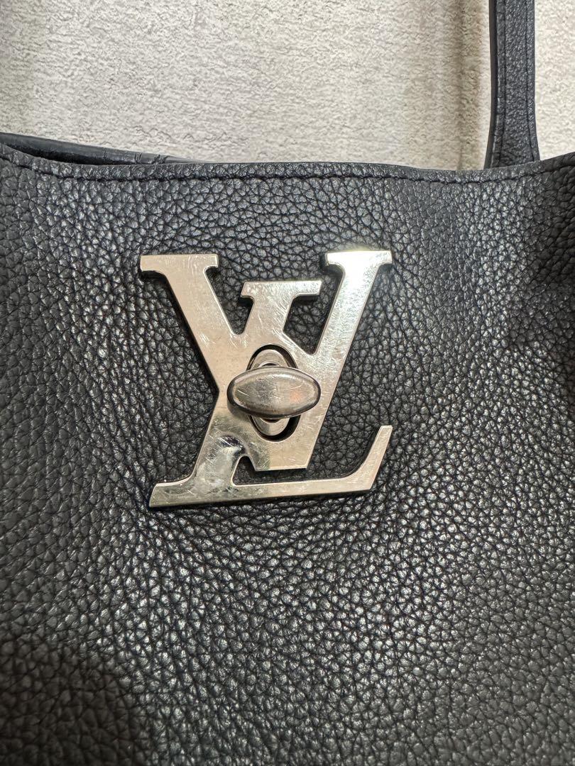 Louis Vuitton ブラック トートバッグ　ロックミー　レザー