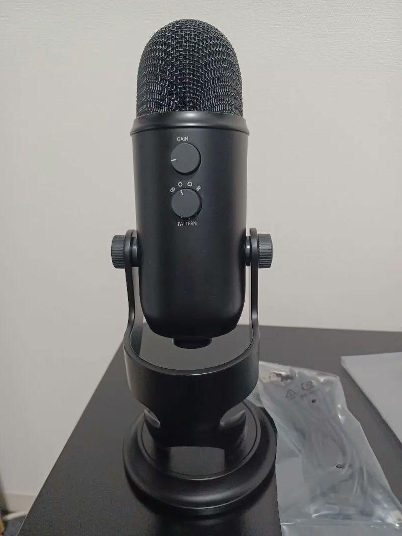 Blue Yeti ブラック コンデンサーマイクとマイクカバー