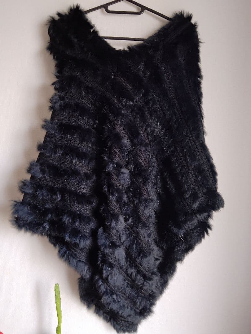 LIU JO ブラックファーストール・ショール LIU JO ブラックファーストール・ショール