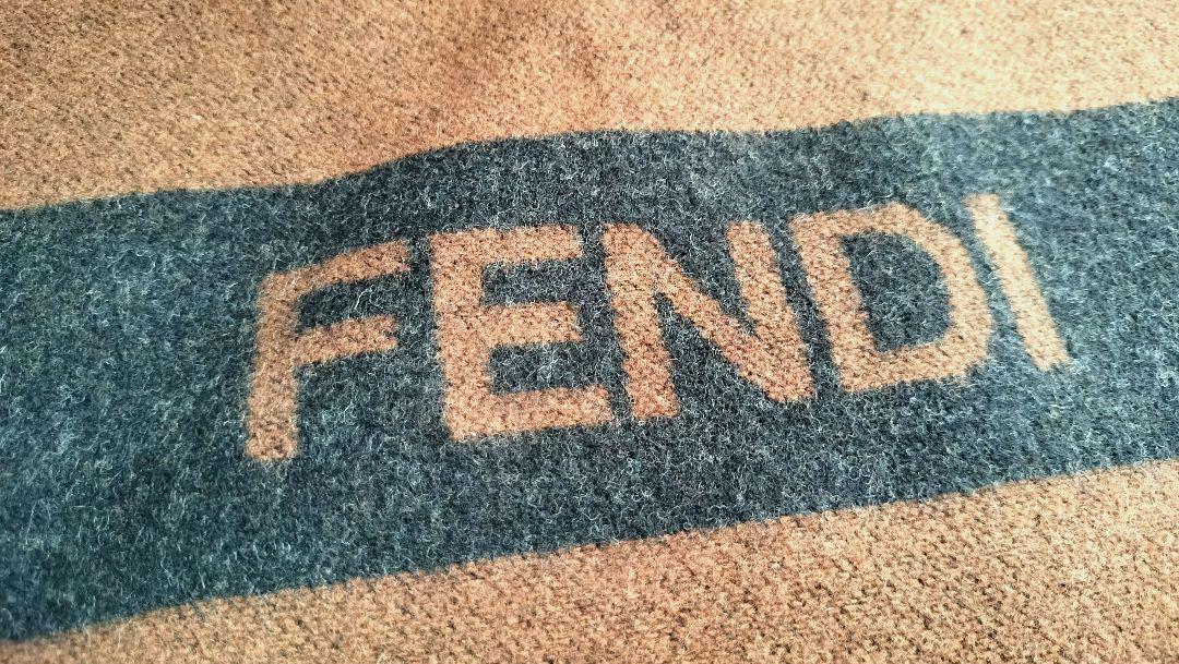 ピキ❣️FENDI フェンディ　ストール　マフラー FENDI フェンディ マフラー FXS124 AH84 レディース 180×30