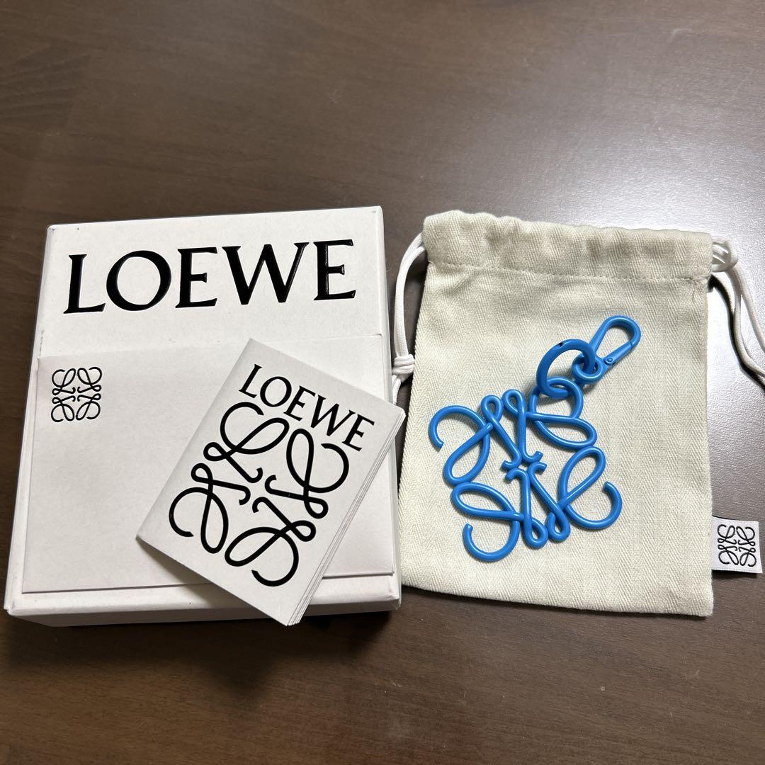 最終お値下げ Loewe ロエベ　アナグラム　チャーム　キーホルダー⭐︎