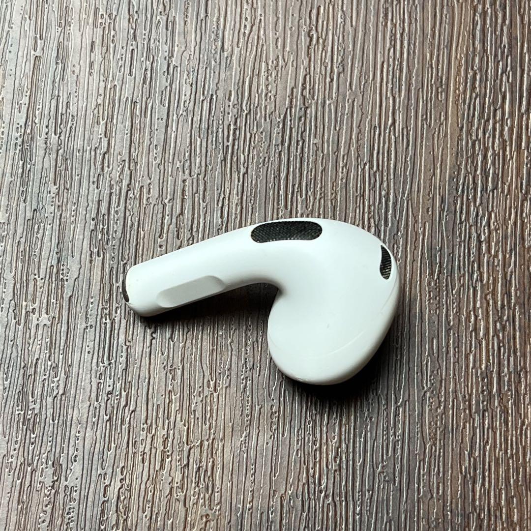 AirPods3世代　右耳のみ AirPods 第3世代 右耳 純正 右 右のみ エアーポッズ 第三世代