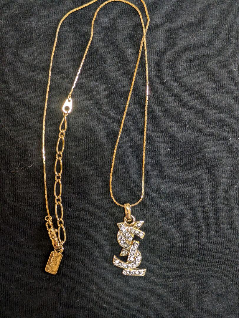 イヴ・サンローラン　ロゴネックレス　Yves Saint Laurent
