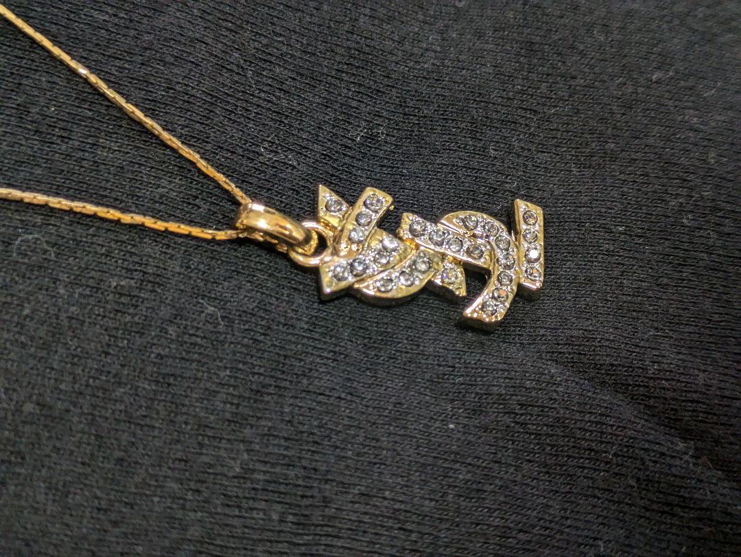 イヴ・サンローラン　ロゴネックレス　Yves Saint Laurent