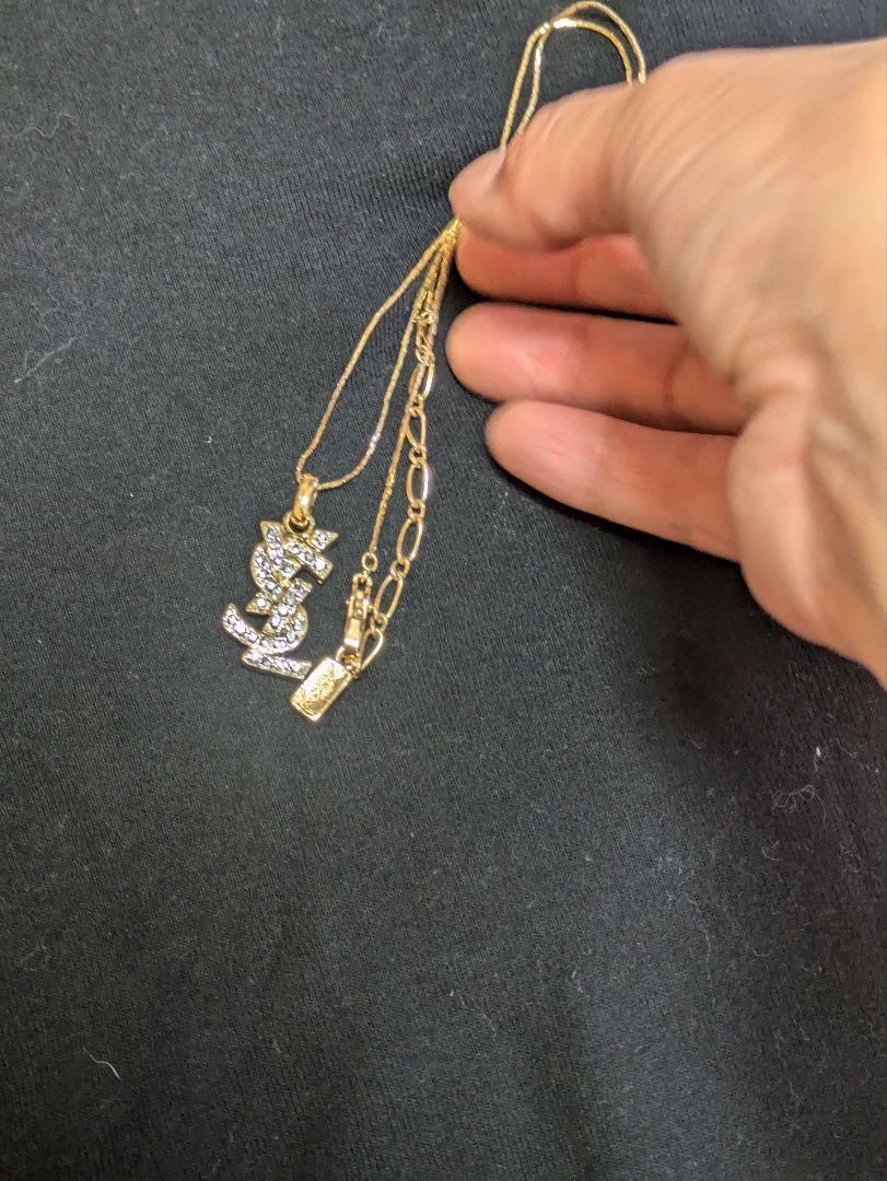 イヴ・サンローラン　ロゴネックレス　Yves Saint Laurent