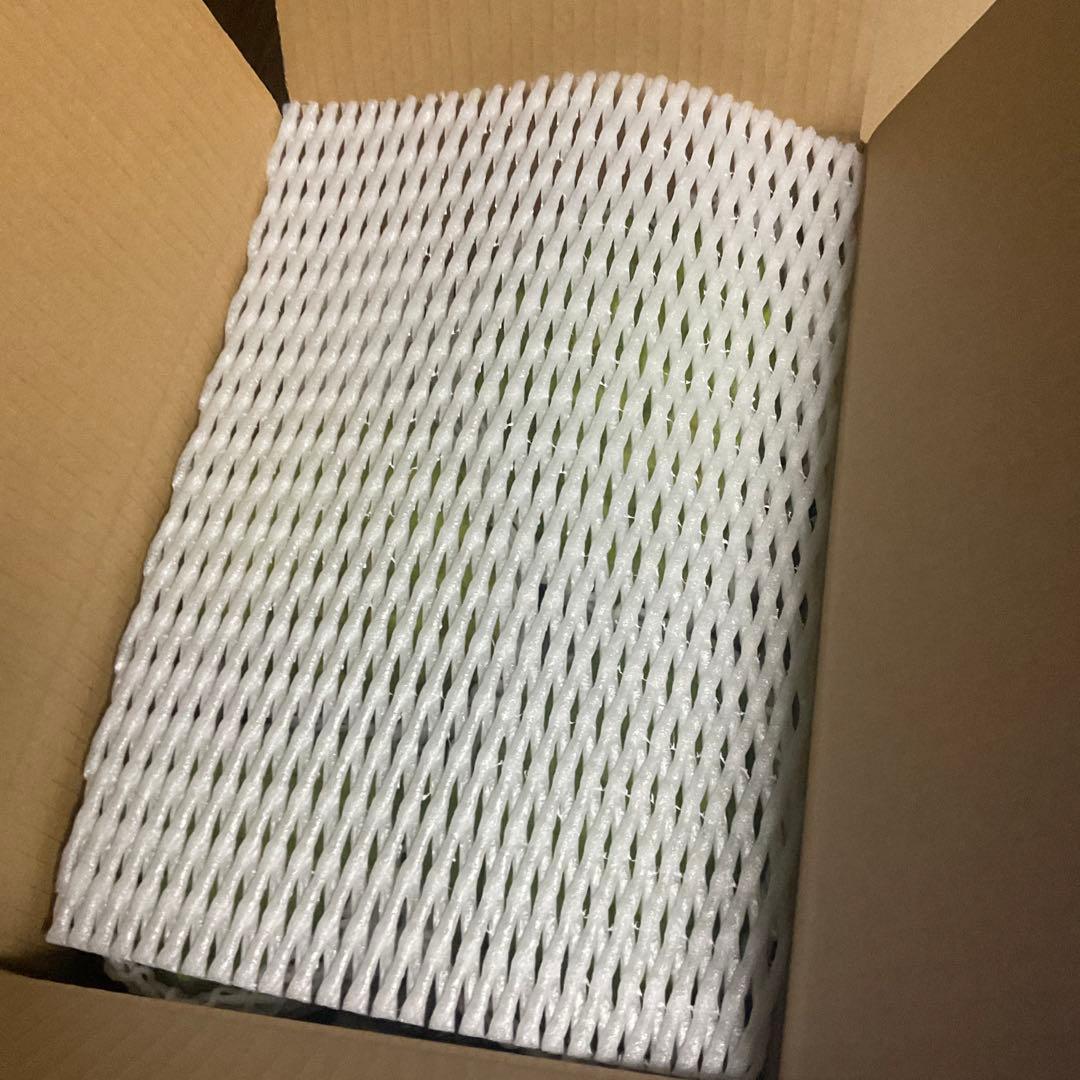 箱番号3.国内最高峰アテモヤ1.5Kgのアテモヤ入りです。3905g15620円