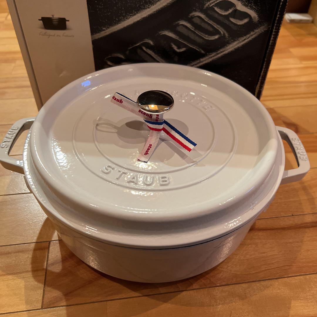 げます STAUB - ストウブ(staub) ピコ・ココット シャローラウンド 【半額】 Staub 26cm ストウブ 調理器具