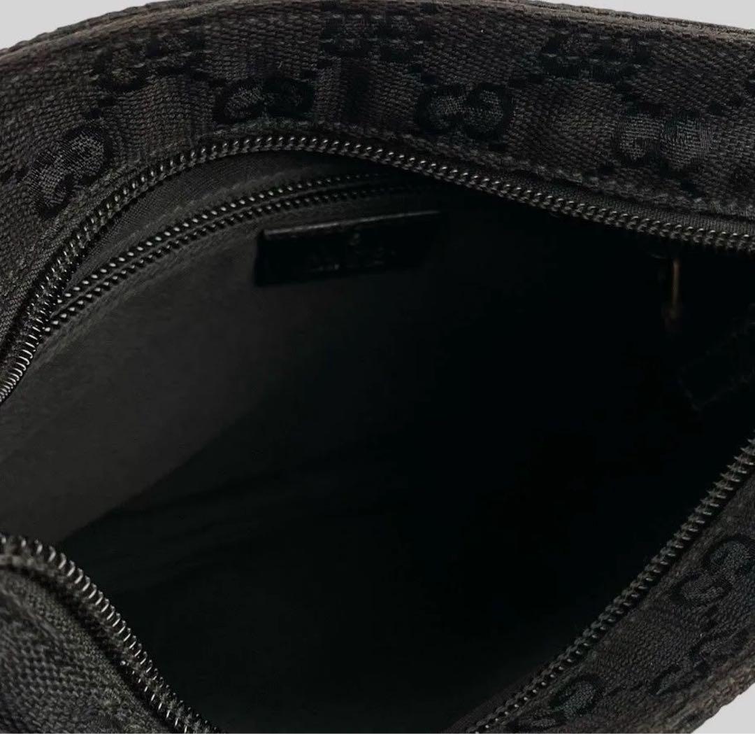 GUCCI ブラック サコッシュ